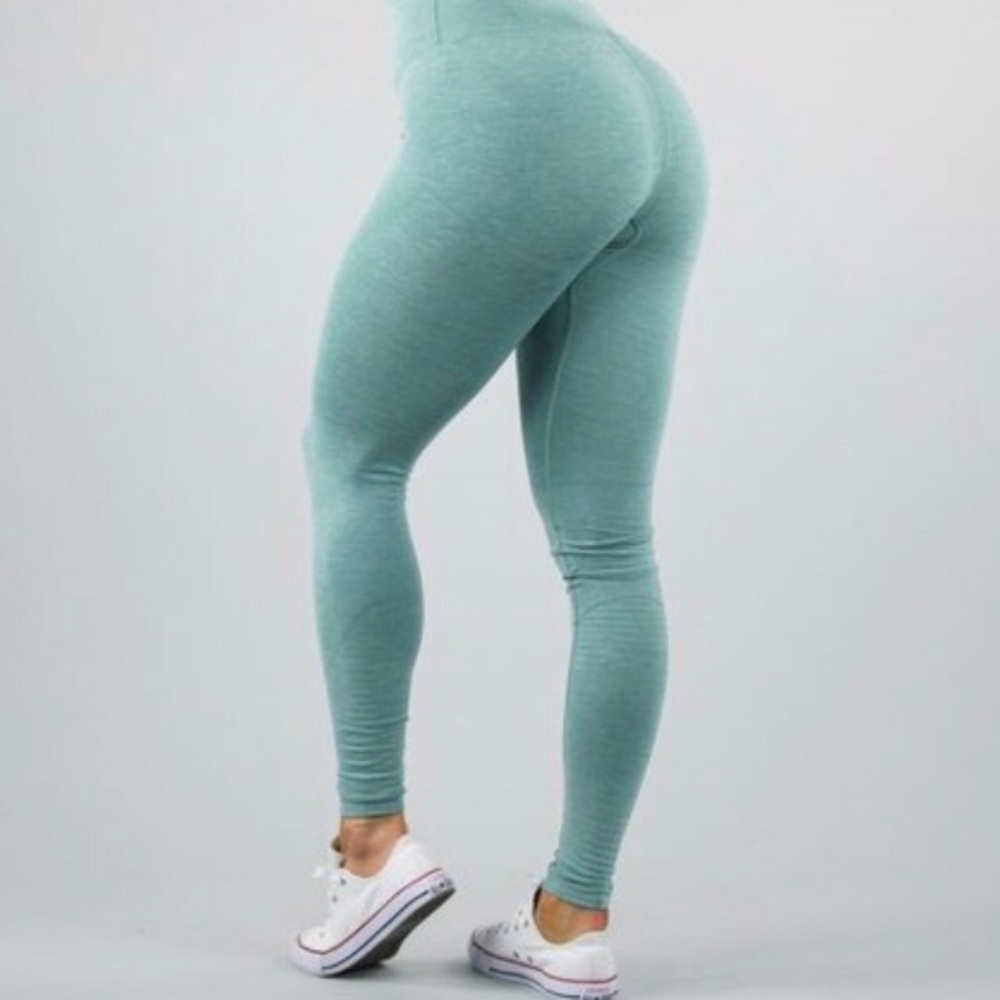 NWT Alphalete seamless leggings